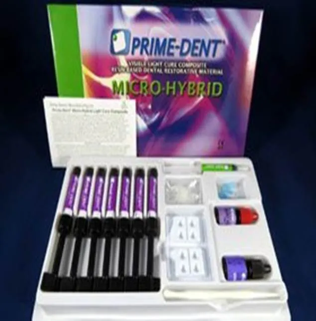 Composite micro-hybride photo polymérisable